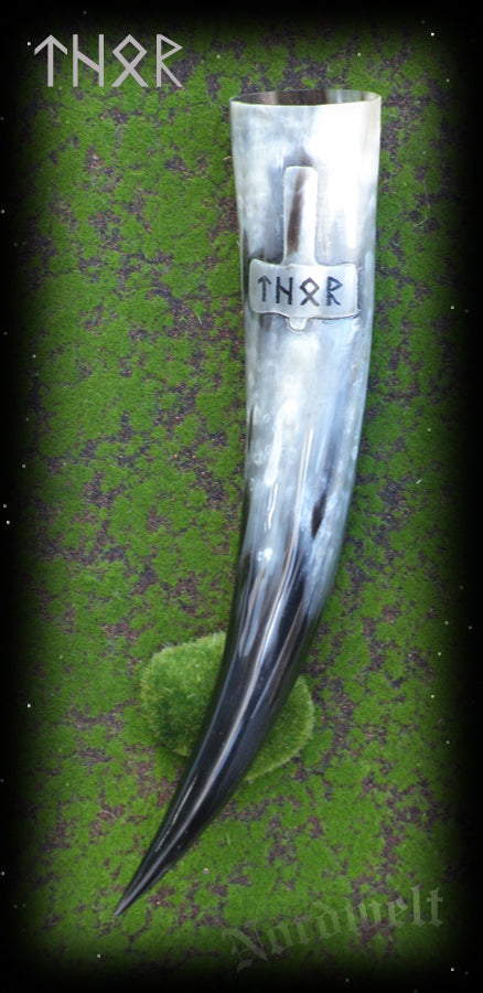 Methorn Schnitzerei Thorhammer Thor Runen Runenschrift mit Thors Hammer Trinkhorn 