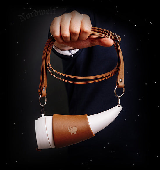 Methorn Kaffeebecher BPA frei Kunststoff mit Leder- Wikinger Trinkhorn